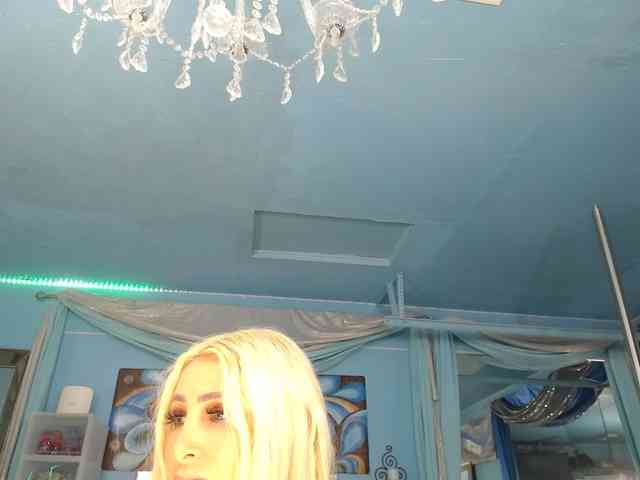 adrianna_fox webcam