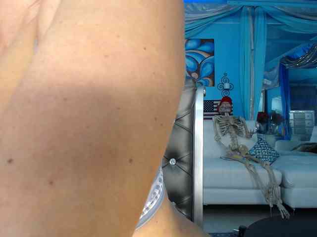 adrianna_fox webcam