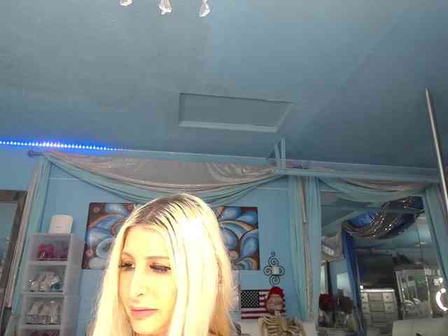 adrianna_fox