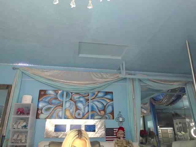 adrianna_fox