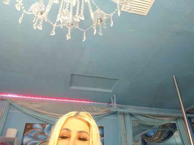adrianna_fox webcam
