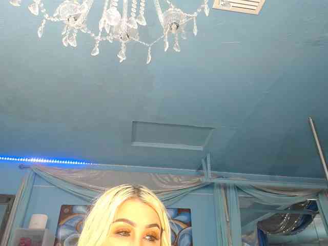 adrianna_fox