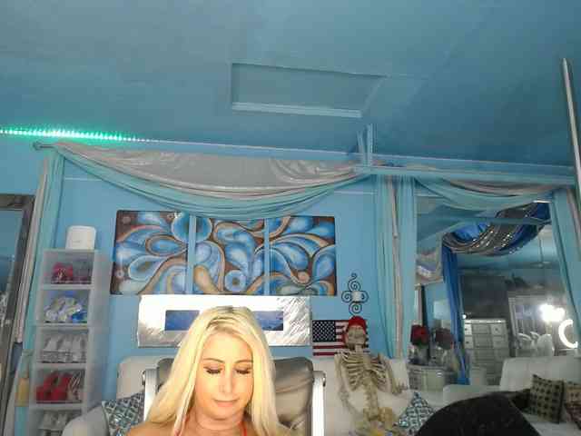 adrianna_fox webcam