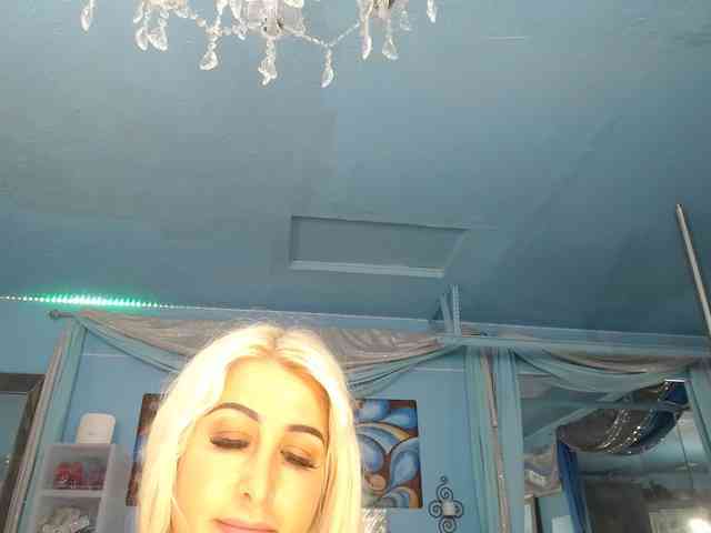 adrianna_fox