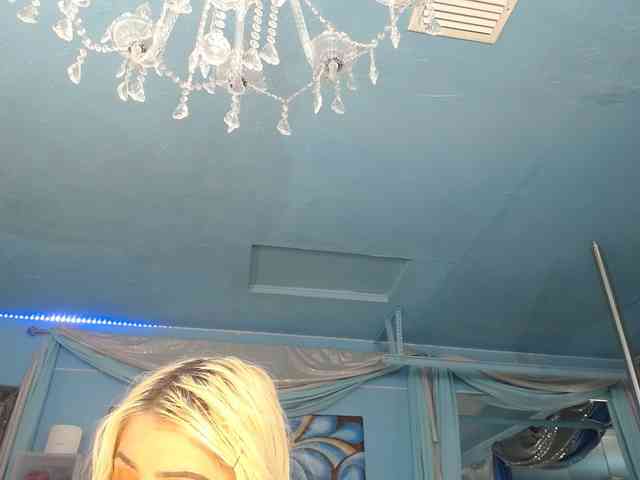 adrianna_fox