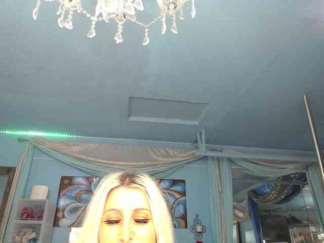 adrianna_fox webcam