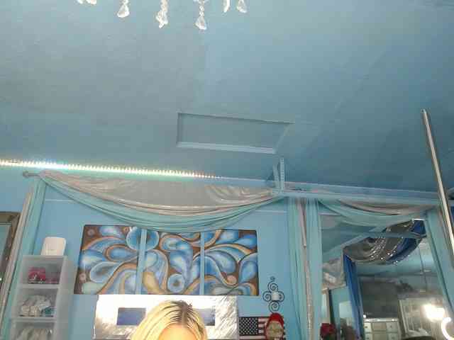adrianna_fox webcam