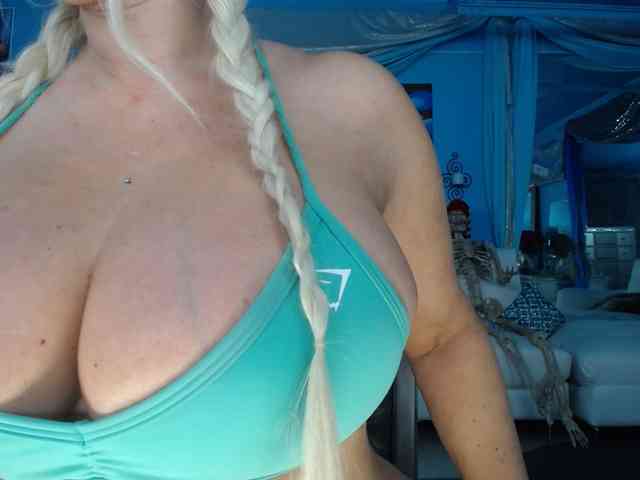adrianna_fox webcam