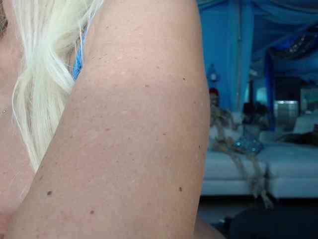 adrianna_fox adrianna_fox