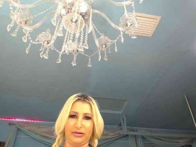 adrianna_fox