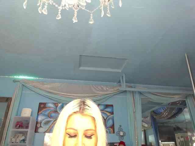 adrianna_fox webcam