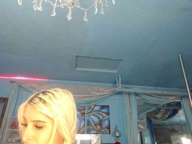 adrianna_fox