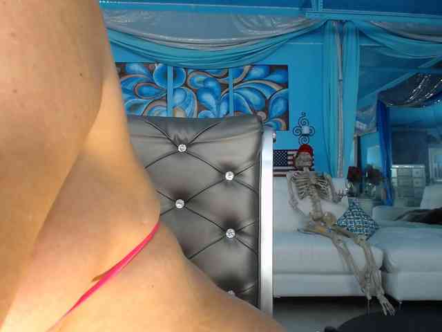 adrianna_fox webcam