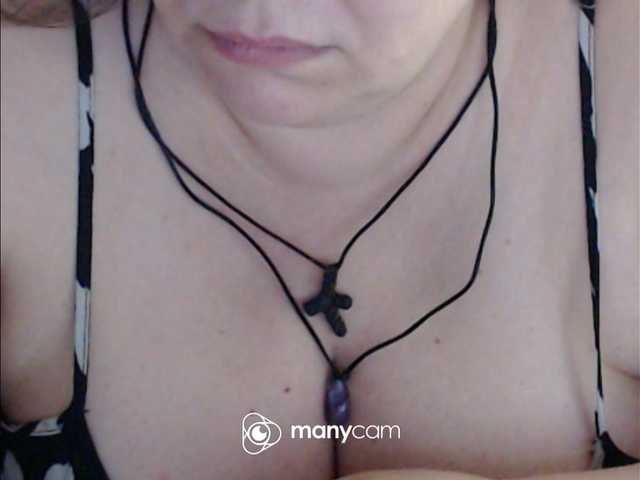 mayalove4u live cam on BongaCams