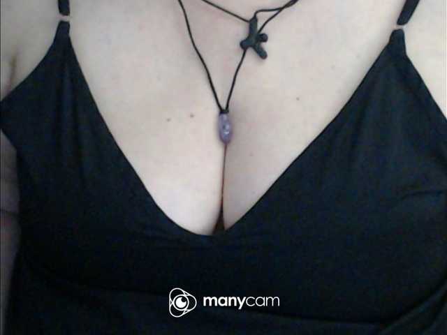 mayalove4u live cam on BongaCams