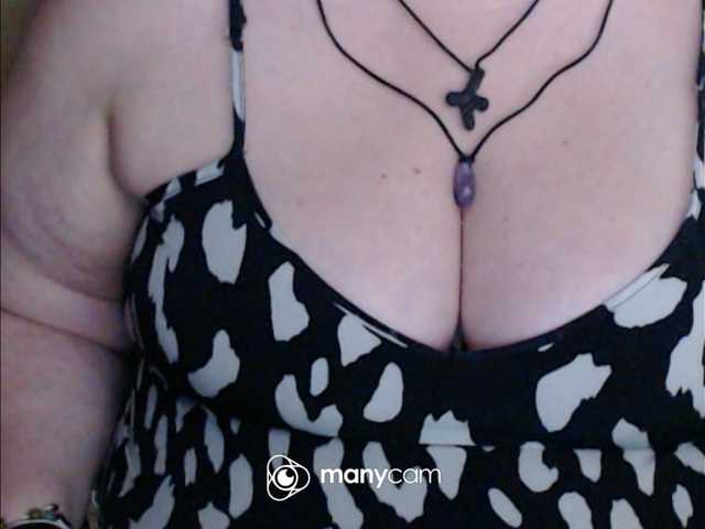 mayalove4u live cam on BongaCams