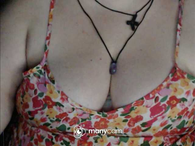 mayalove4u live cam on BongaCams