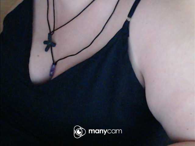mayalove4u live cam on BongaCams