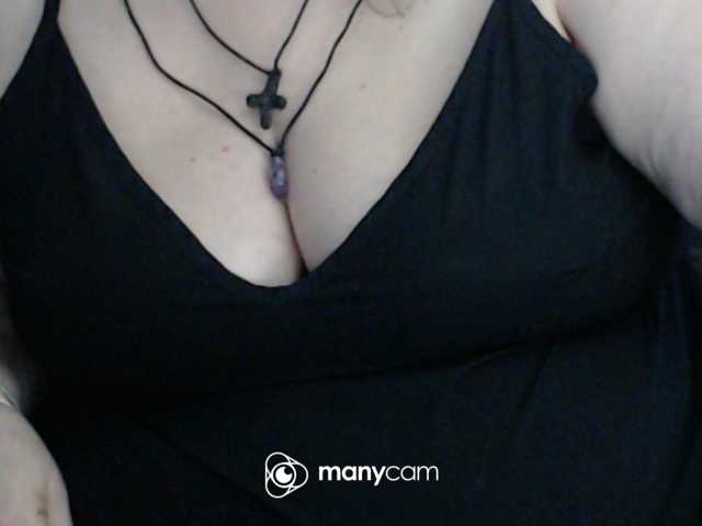 mayalove4u, live now on BongaCams