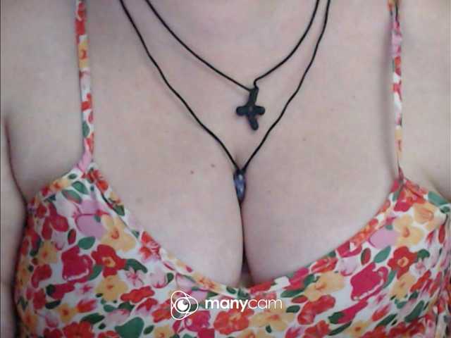 mayalove4u live cam on BongaCams