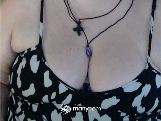 mayalove4u live webcam show