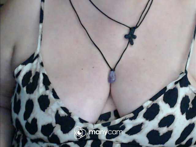mayalove4u live cam on BongaCams