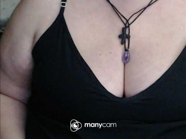 mayalove4u live cam on BongaCams