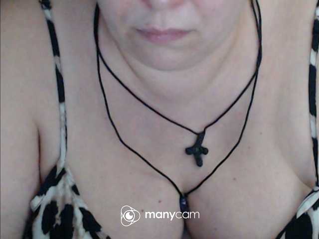 mayalove4u live cam on BongaCams