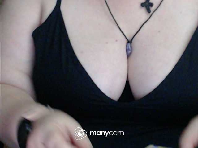 mayalove4u live cam on BongaCams