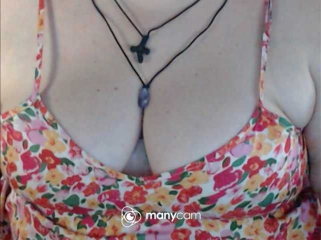 mayalove4u live webcam show