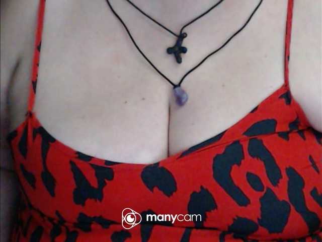 mayalove4u live cam on BongaCams