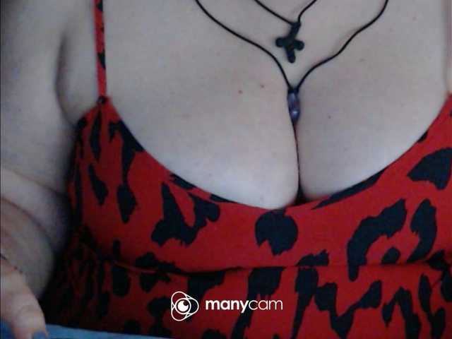 mayalove4u live cam on BongaCams