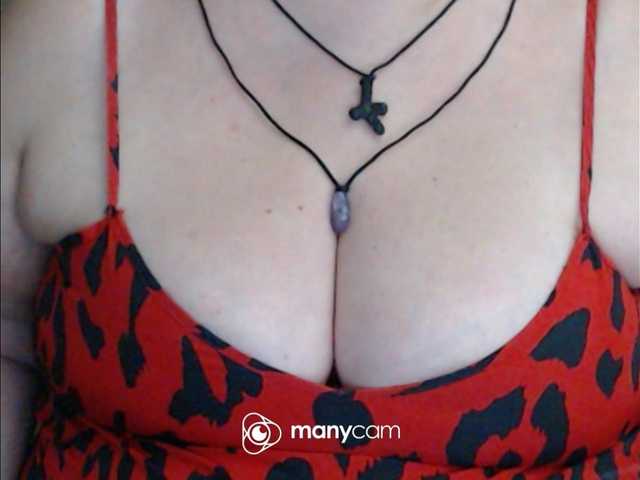 mayalove4u live cam on BongaCams