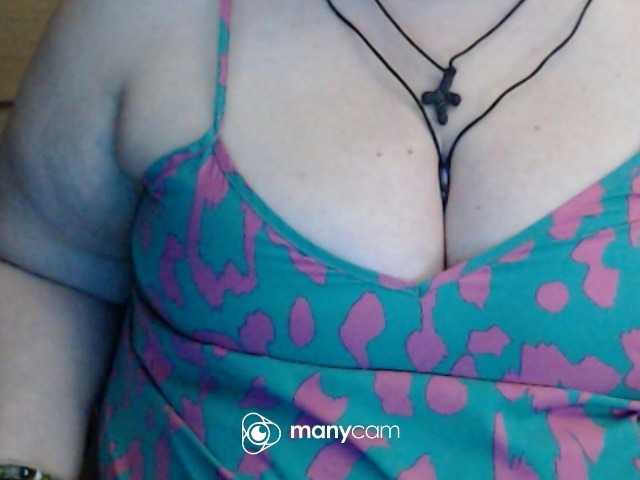 mayalove4u live cam on BongaCams