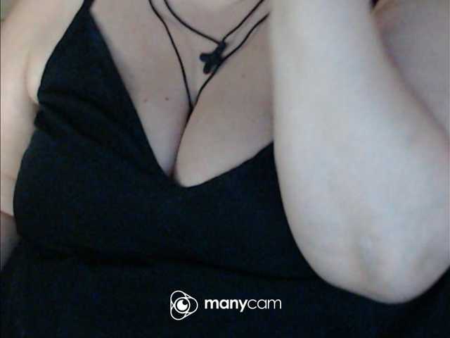 mayalove4u live cam on BongaCams