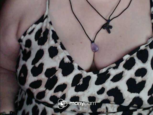 mayalove4u live cam on BongaCams