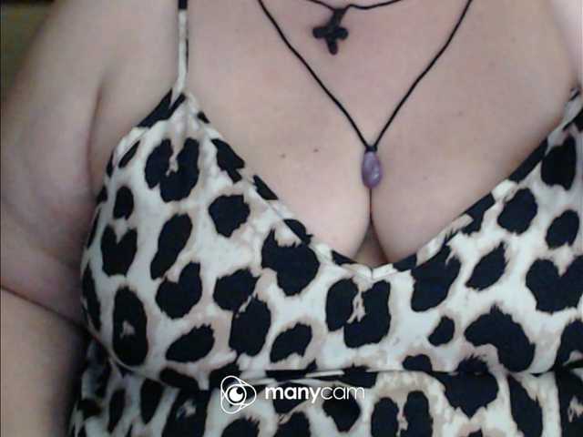 mayalove4u live cam on BongaCams