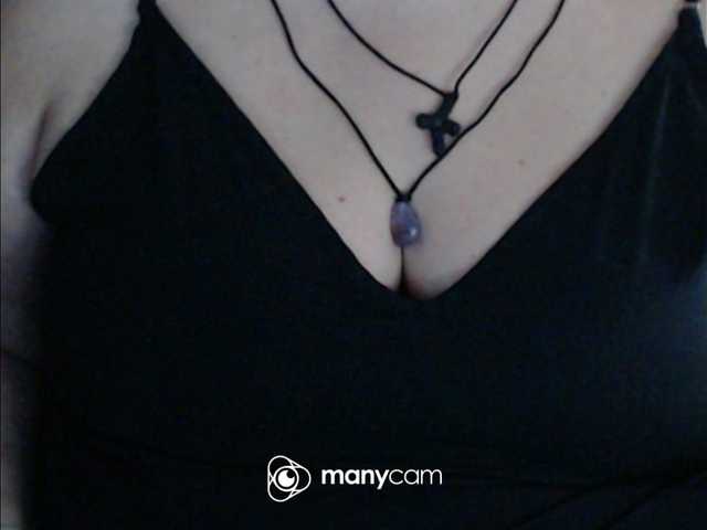 mayalove4u live cam on BongaCams