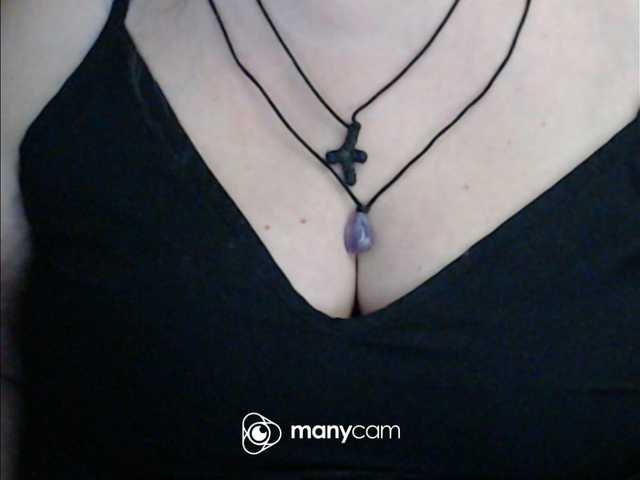 mayalove4u live cam on BongaCams