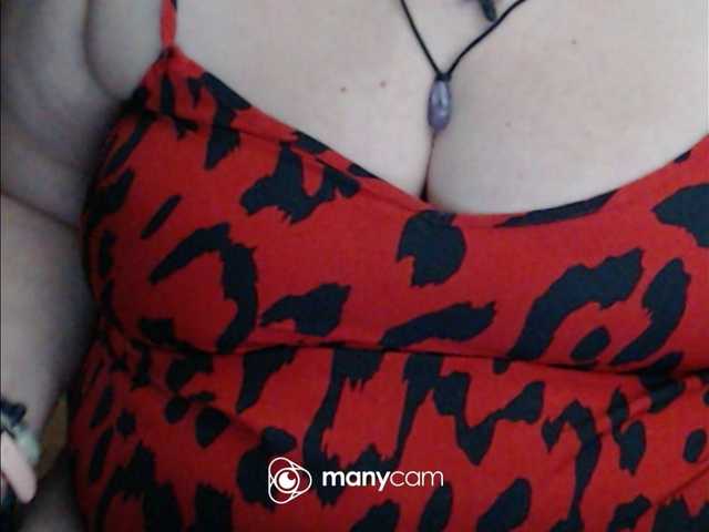 mayalove4u live webcam show
