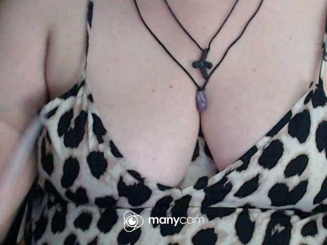 mayalove4u live cam on BongaCams
