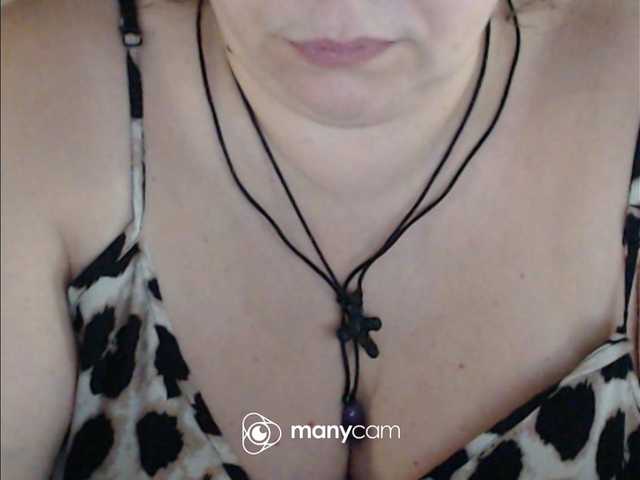 mayalove4u live webcam show