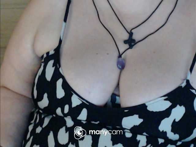 mayalove4u live webcam show