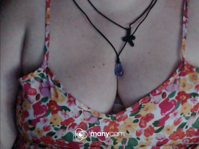 mayalove4u live webcam show