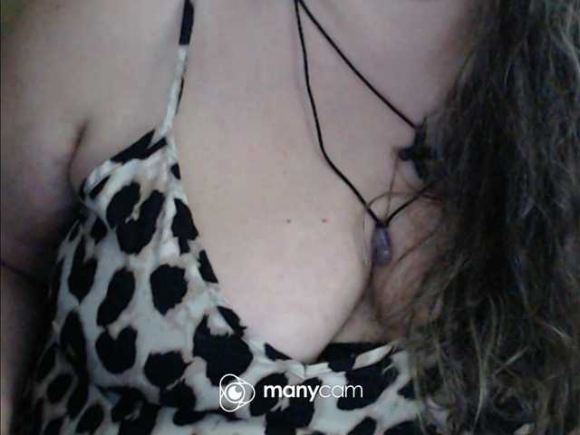 mayalove4u live cam on BongaCams