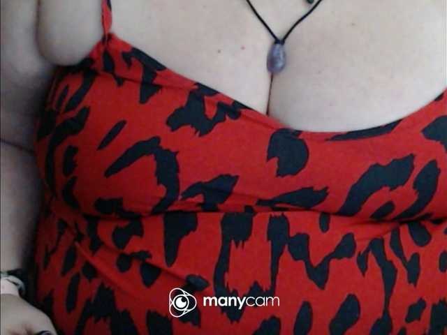 mayalove4u live cam on BongaCams