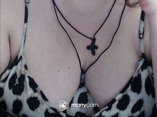 mayalove4u live cam on BongaCams