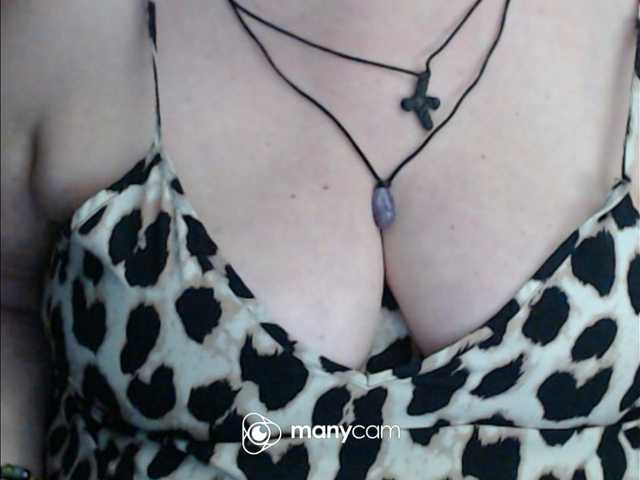 mayalove4u live cam on BongaCams