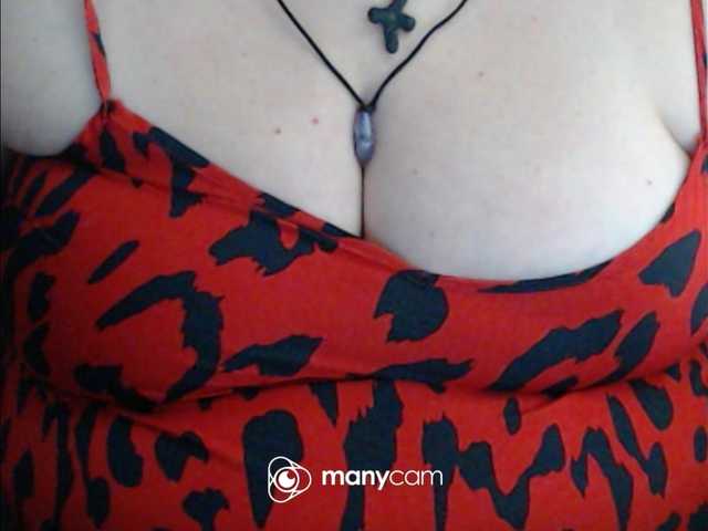 mayalove4u live webcam show