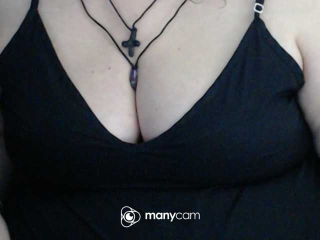 mayalove4u, en directo ahora en BongaCams